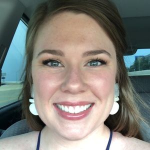 Meet your Posher, Lauren